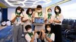 ภาพเยาวชน 7 คนถ่ายภาพหมู่